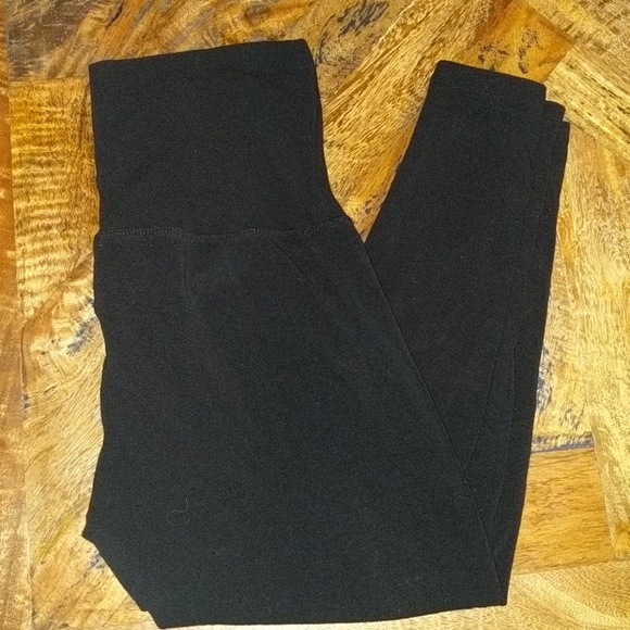 Electric Yoga Pants - Maternity cropped yoga pant
